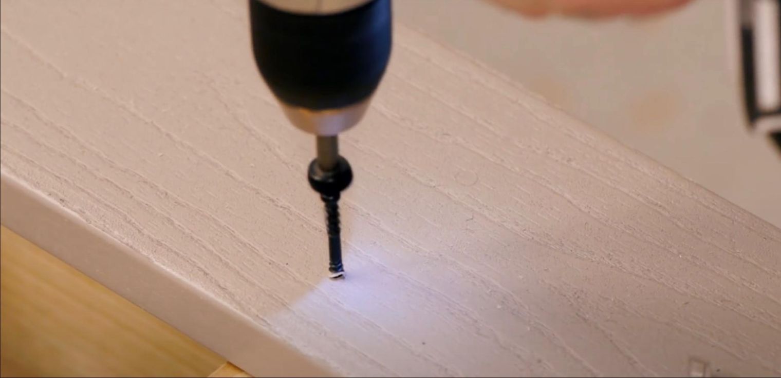 When to Use Nails vs Screws? Comparison Guide FastenMaster