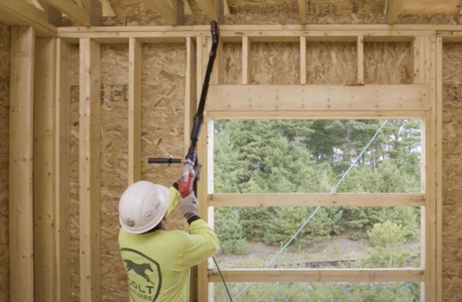 When to Use Nails vs Screws? Comparison Guide FastenMaster